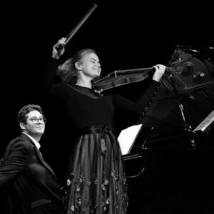 9:30 a 11:00 – Folklórní zážitek s cimbálem / Novoměstská radnice (s dětmi od 0 do 3 let)