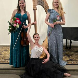 9.30 a 11:00 Duo Beautiful Strings s baletkou Annou Homola / Atrium Žižkov (s dětmi od 0 do 3 let)